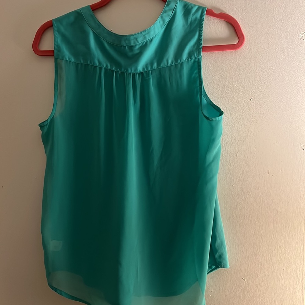 Button up Tank - Picture 2 of 3